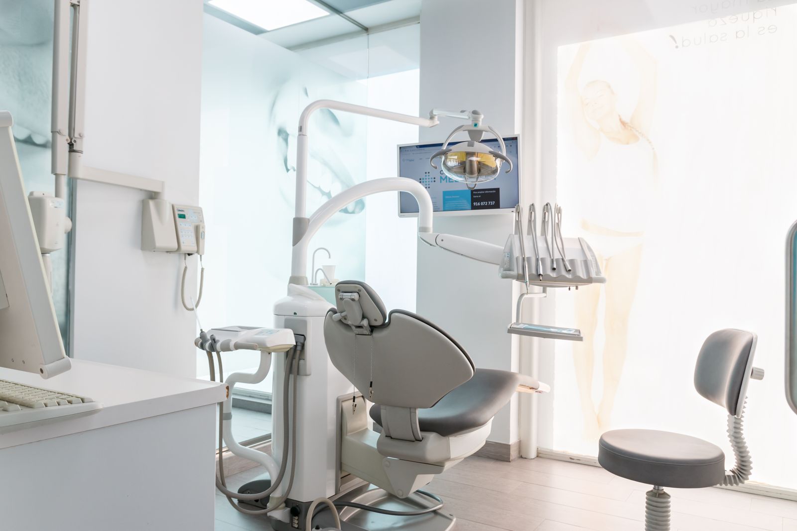 Sillón dental y equipamiento de Medicalia Dental